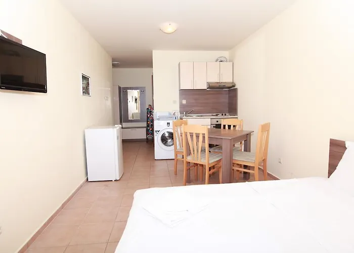 в панорама бийч виго * Несебър