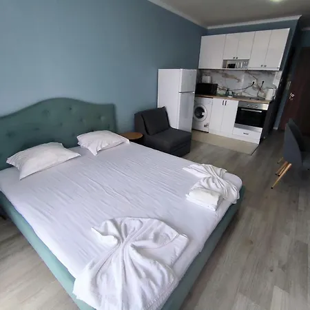 Апартамент в панорама бийч виго Несебър