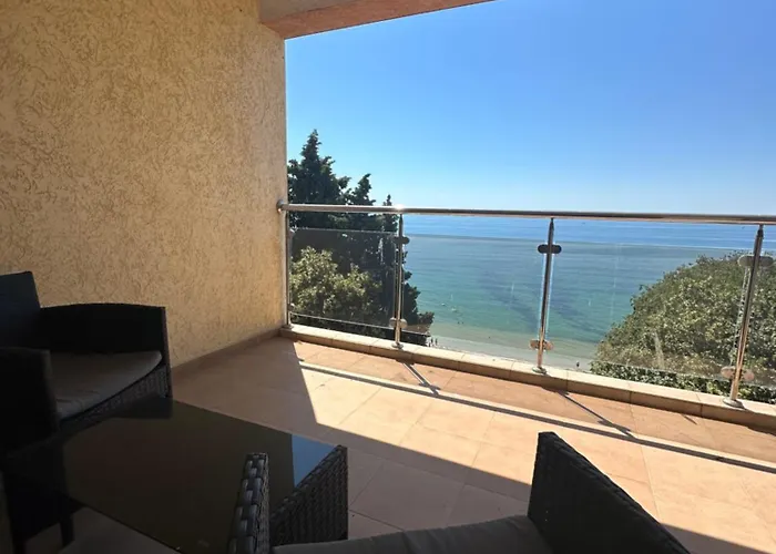 In Panorama Vigo Апартаменты *