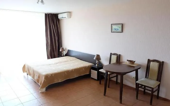 в панорама бийч виго Несебър