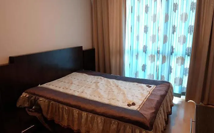 Апартамент в панорама бийч виго Несебър